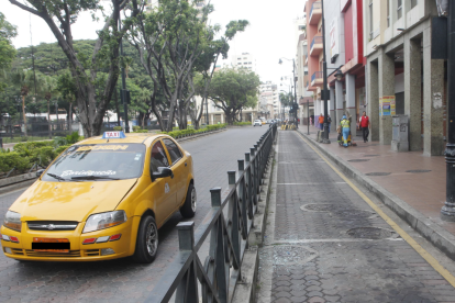 En este sector del centro de Guayaquil fue asesinado el taxista.