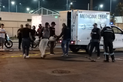 Punto donde la mujer fue asesinada minutos después de salir libre bajo medidas sustitutivas.