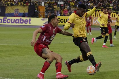 Mushuc Runa y Barcelona SC se enfrentaron el domingo 22 de junio en el estadio Olímpico de Riobamba.