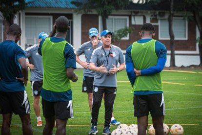 Jorge Célico fue ratificado como técnico de Emelec.