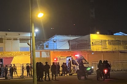 El ataque armado ocurrió alrededor de las 23:00 y movilizó a decenas de policías y militares