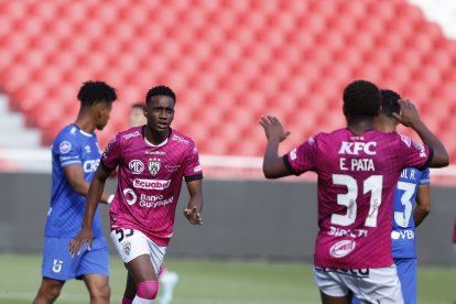 El festejo del Darwin Guagua tras marcar su primer gol con Independiente del Valle.