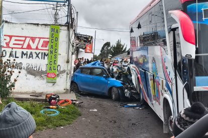 Vecinos del barrio Amazonas aseguran que los accidentes son frecuentes y piden medidas urgentes como semáforos, señalización y control de velocidad.