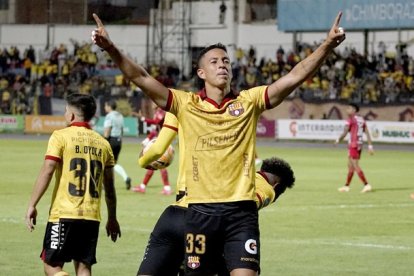 Miguel Parrales hizo un doblete en la goleada 5-0 de Barcelona ante Mushuc Runa