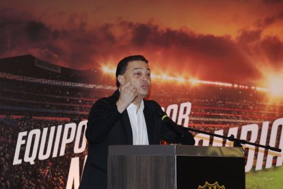 Carlos Alfaro Moreno se marchó de Barcelona, que está sumida en una crisis deportiva.