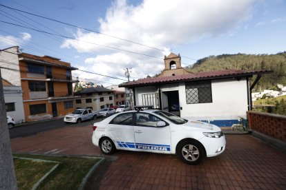 Tres vehículos están dañados cerca de la UPC de La Loma Grande.