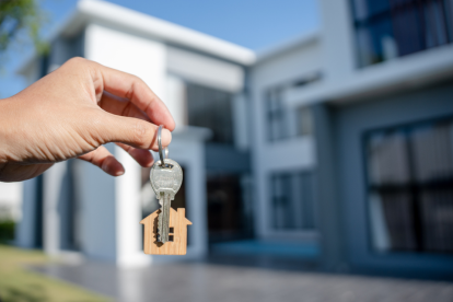 Alquilar un bien por más de 20 años no te hace propietario.