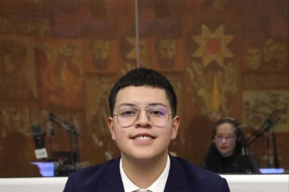 Dominique Serrano es el asambleísta más joven de la historia.