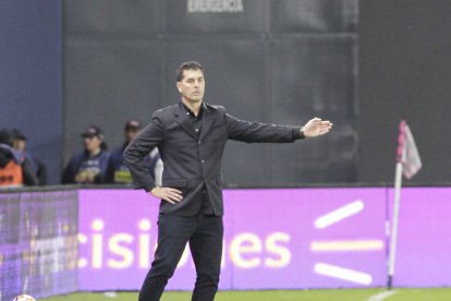 Ismael Rescalvo dirigió su segundo partido con Barcelona ante IDV
