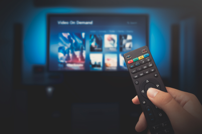 Usuarios descargan Magis TV en celulares Android para ver series y deportes gratis, aunque la seguridad del dispositivo puede verse comprometida.