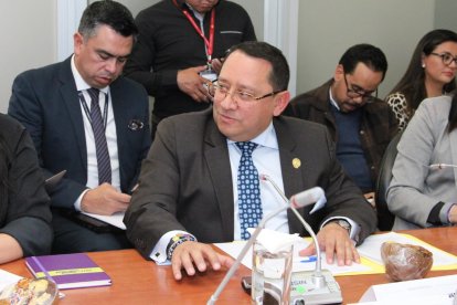 El contralor Mauricio Torres compareció ante la Comisión de Fiscalización y Control Político de la Asamblea Nacional.