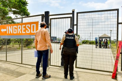 Policías se encontraban dentro de las instalaciones del Centro de Revisión Vehicular de la ATD.