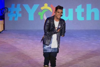 Emmanuel Kelly es un cantante de Australia.