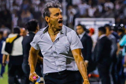 Fabián Bustos fue el director técnico de Olimpia de Paraguay