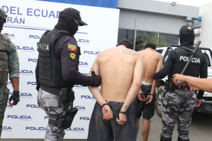 Los menores fueron retenidos durante varios allanamientos ejecutados en el cantón ferroviario.