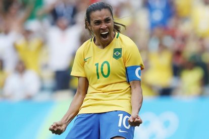 Marta a sus 39 años sigue derrochado clase con la selección de Brasil.