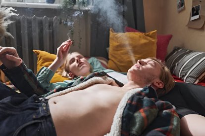 El deseo íntimo puede comprometerse por la dependencia a la marihuana.