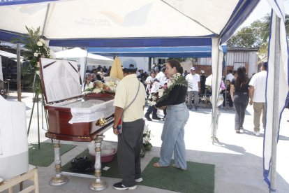 Carlos Yagual Carrillo, hijo de un concejal, fue velado este 20 de julio.