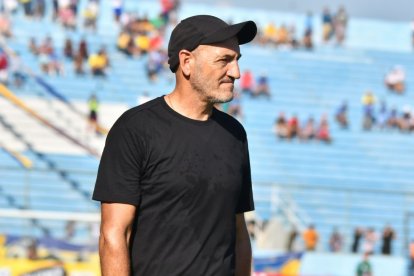El entrenador argentino reemplaza a Célico y a Cristian Nasuti, quien venía de ser interino.