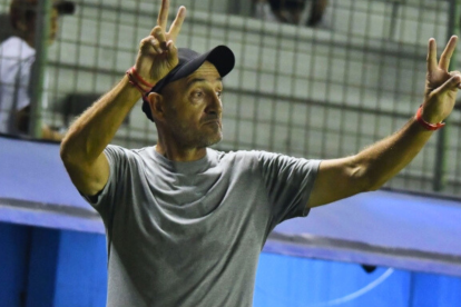 El entrenador argentino Guillermo Duró ya ha dirigido a varios equipos del fútbol ecuatoriano. Ahora llega a Emelec.