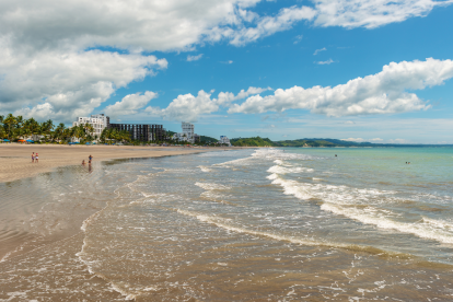 Feriados de agosto en Ecuador, una oportunidad para visitar las playas, como la de Same, en Esmeraldas.