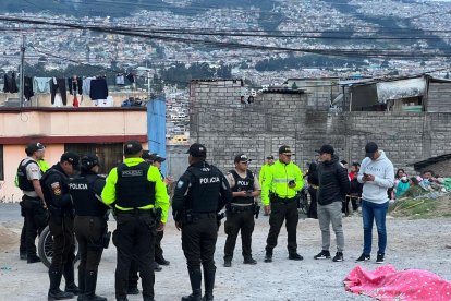 La víctima recibió al menos siete disparos.