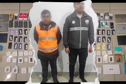 El guardia fue detenido por agentes de la Policía Nacional en el aeropuerto de Quito.