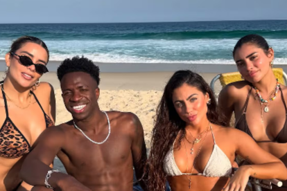 Vinicius Júnior junto a cuatro famosas influencers en Brasil