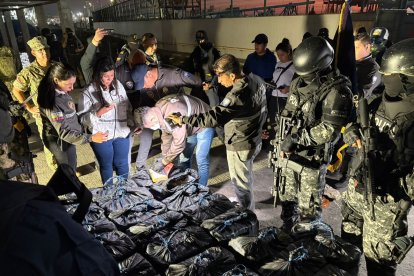 Droga valorada en 45 millones de dólares fue interceptada por la Armada frente a costas de Manta.