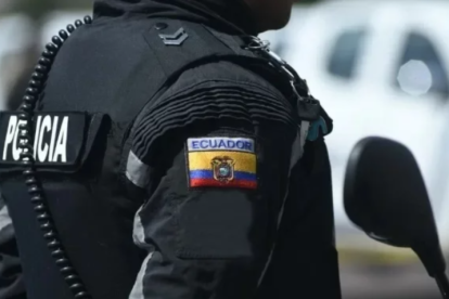 El uniformado fue aprehendido en flagrancia.