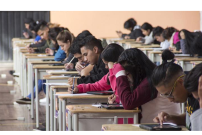 Con esta ley planteada, no solo afecta a los trabajadores, sino también a los estudiantes y se verán en la obligación de dejar sus estudios por el desempleo.