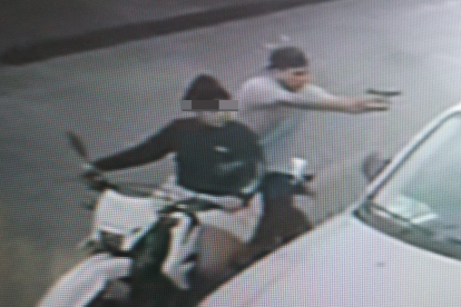 Esta fue la imagen que captó la cámara de seguridad cercana sobre los implicados.