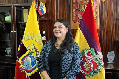 Diana Guayanay asumió en la Alcaldía de Loja.
