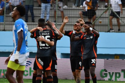 Emelec marcó sus cuatro goles al Manta en el primer tiempo.