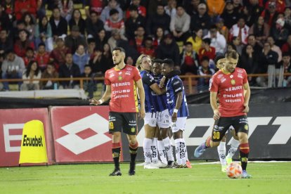 Los rayados consiguieron un triunfo clave de la mano del argentino Claudio Spinelli.