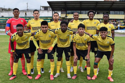 El CD Miguel Iturralde. Figura el golero Adrián Bone.