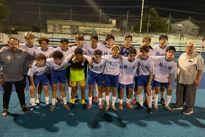 El elenco 3N2 FC con jugadores de 12 a 15 años estuvo en Guayaquil.