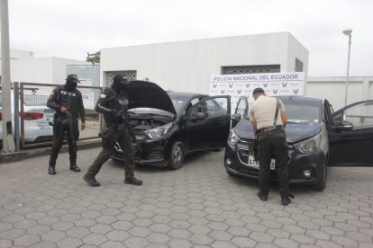Los vehículos van a ser llevados hacia la Policía Judicial para la práctica de pericias.