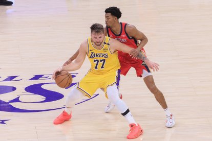 Luka Doncic confirma su continuidad como referente de los poderosos Lakers.