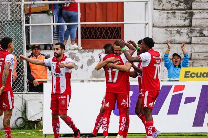 Técnico Universitario lleva tres partidos ganando. Ahora venció 3-1 a Manta.