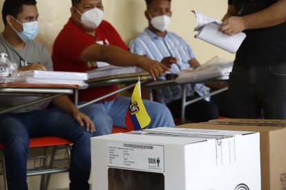 La Consulta Popular estaría prevista para diciembre del 2025 según proyecciones del Gobierno.