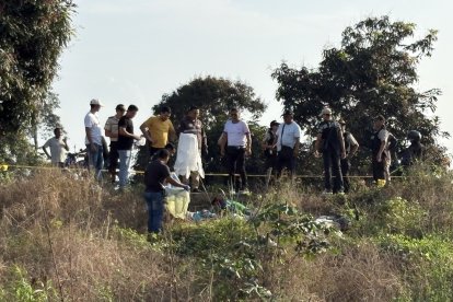 El ataque con armas largas dejó tres fallecidos en la cuneta.