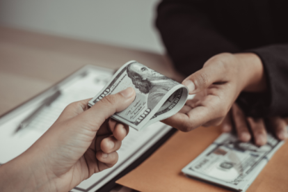 Conoce los detalles del pago del décimo cuarto sueldo en la Sierra y Amazonía.