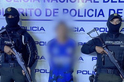 El implicado fue detenido en el sur de Quito, tras el crimen de la víctima cuando comía salchipapa.