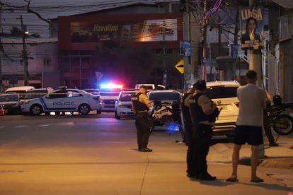 Policía acudió al lugar del crimen ocurrido la tarde del miércoles en el norte de Guayaquil.