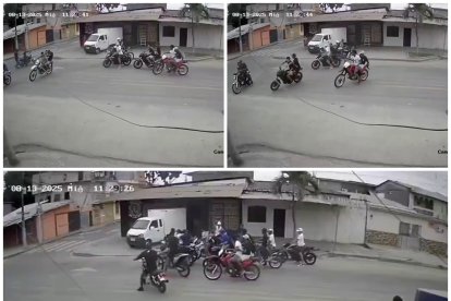 El momento en que los ciudadanos fueron sacados del inmueble fue captado por cámaras de seguridad.