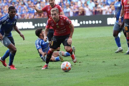 Deportivo Cuenca pelea por clasificar al hexagonal final de la LigaPro 2025.