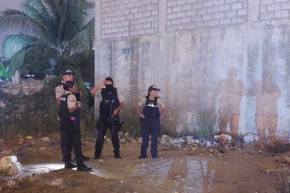 La policía encontró el arma que utilizaron los asesinos para terminar con la vida de un hombre en La Libertad