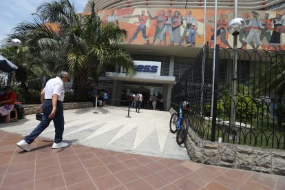 Los adultos mayores acceden a este beneficio luego de cumplir con un mínimo de aportaciones al IESS.