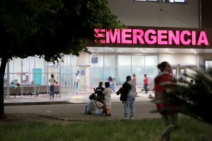 Los hospitales del sistema público pasan por un mal momento. Los usuarios denuncian desabastecimiento y otras irregularidades.